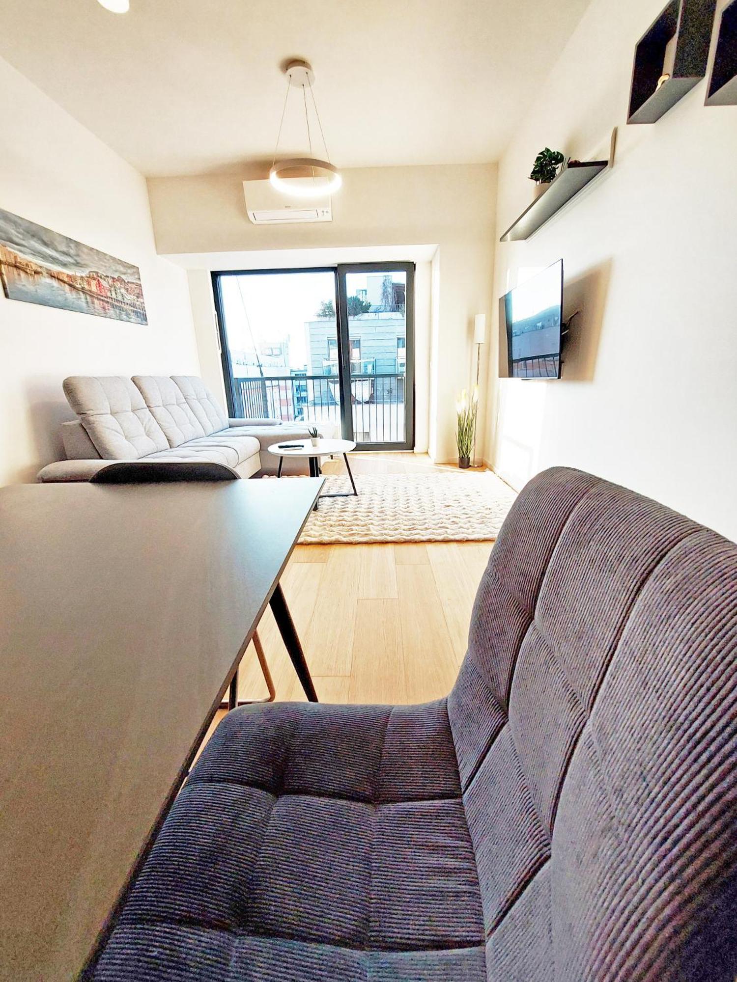 Apartment Tusarova Comfort Apartment, Center, Parking! Prague